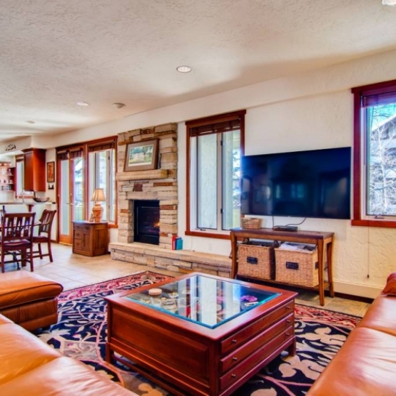 Top Floor Penthouse - Two Blocks from Steamboat Ski Area